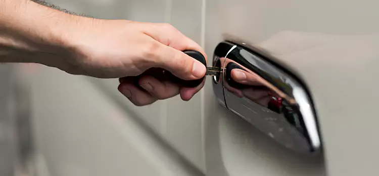 Why Choose Our Auto Locksmith Team in Elmwood Park, IL?